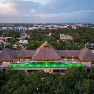 https://paramar-wonderful-apartmentrooftoppoolgymsauna-by-yeah.quintano-roohotels.com