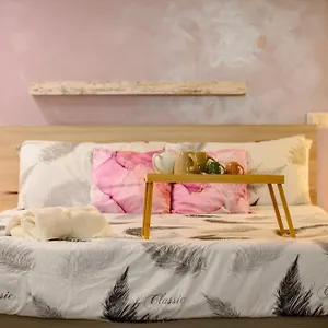 https://casa-bovari-metrob1-conca-d-oro-self-check-in.it-romehotels.com